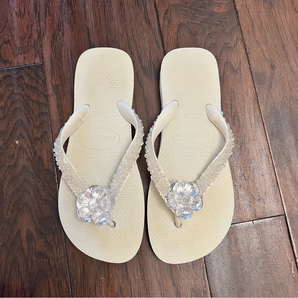 Havaianas Women Elegant Cream Flip Flops with Crystal Embellishment
